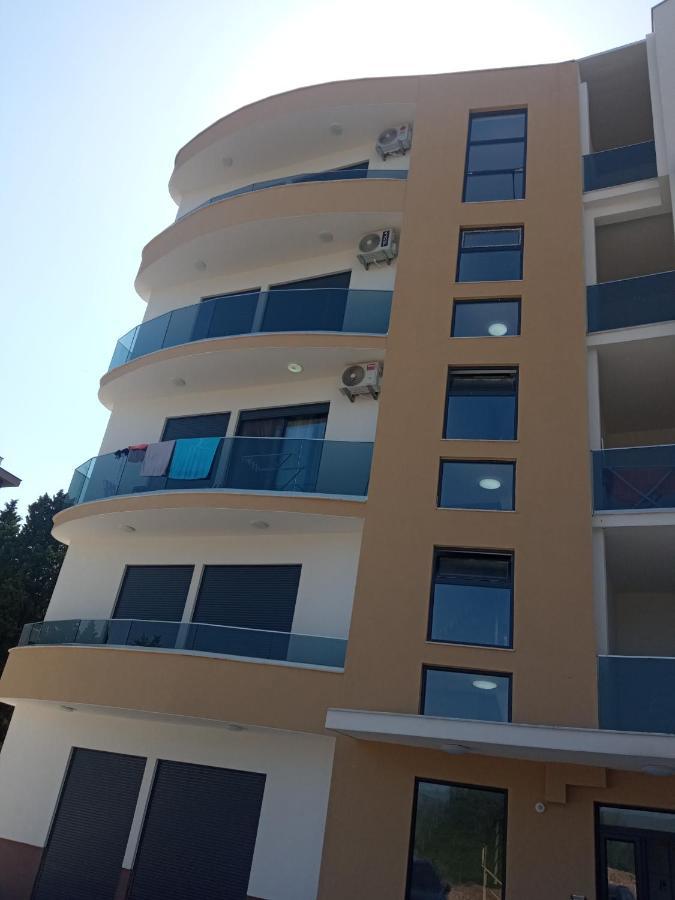 Apartman Ami Ulcinj Eksteriør billede